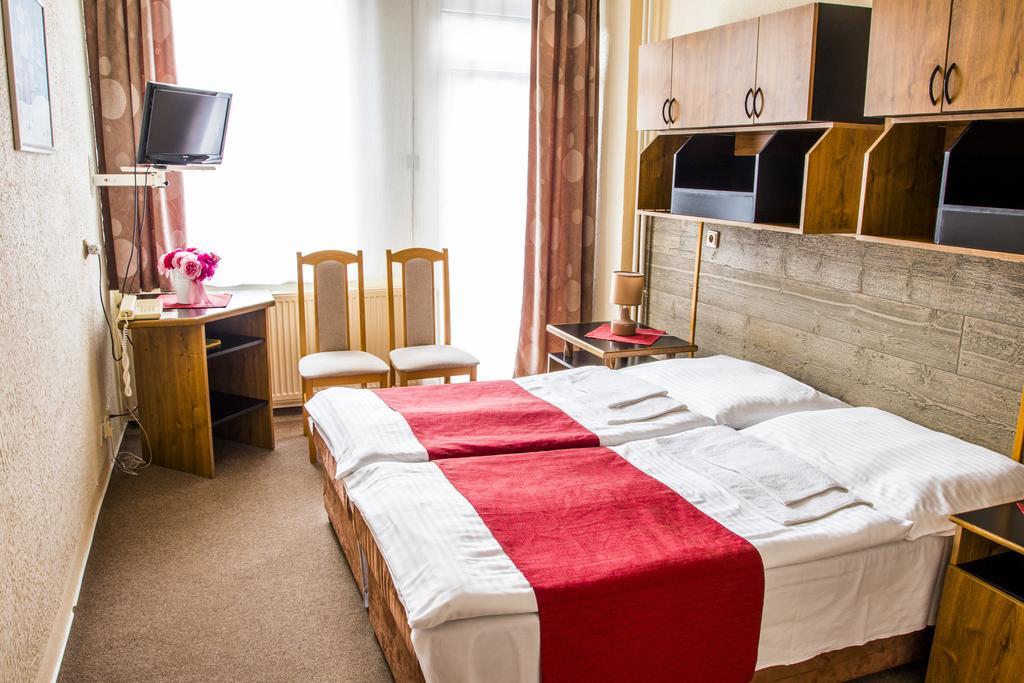 Hotel Kamei Snina Dış mekan fotoğraf